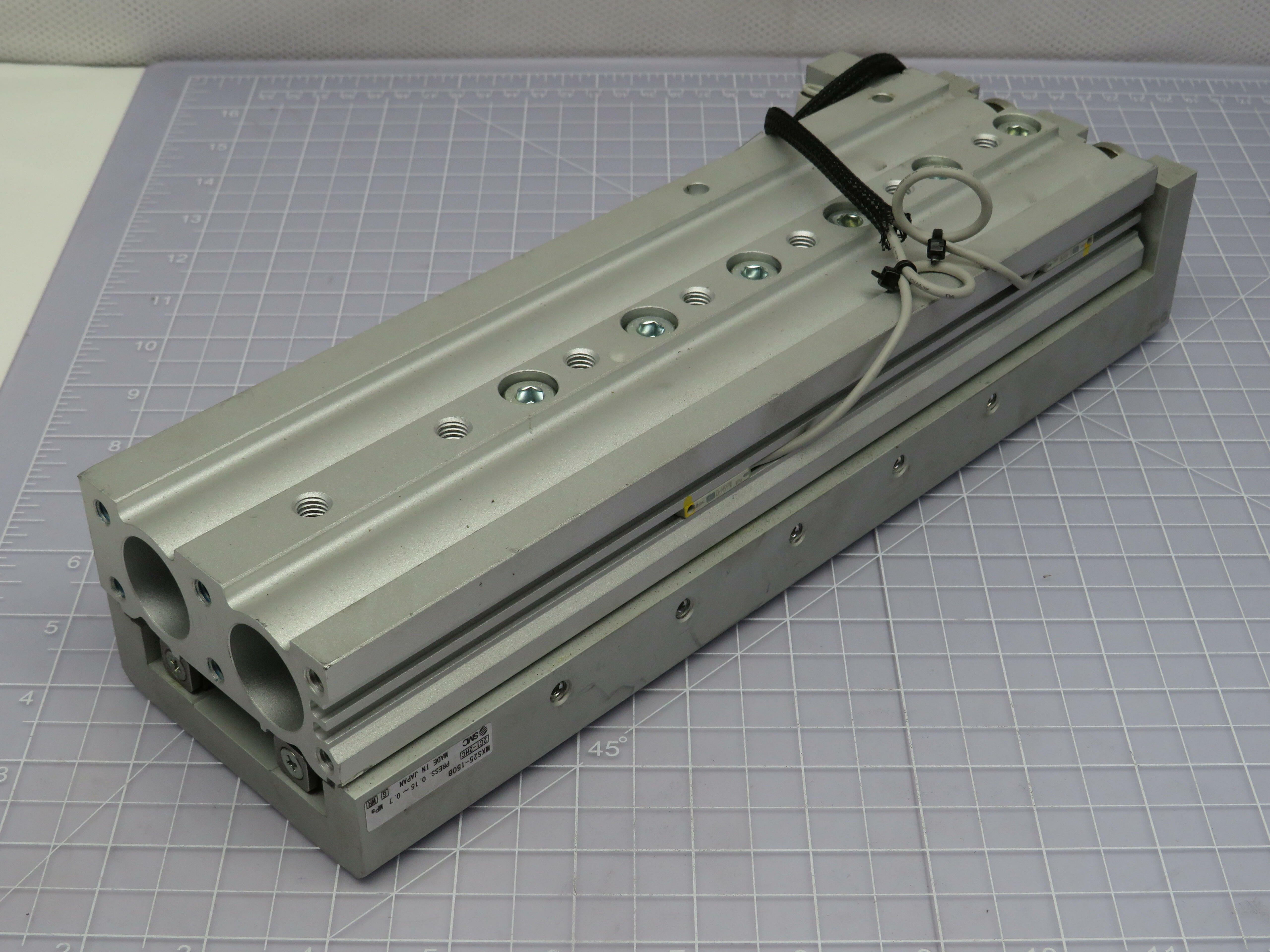 SMC MXS25-150B Guided Pneumatic Cylinder / Slide Table T177995